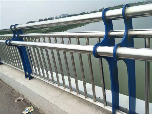 柳州不锈钢复合管护栏