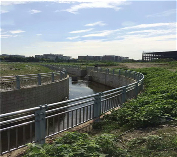 柳州不锈钢复合管河道景观护栏